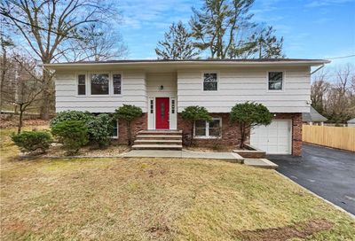 447 Oak Tree Road Palisades NY 10964