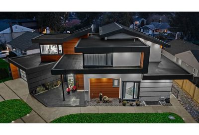 1075 BELVEDERE DRIVE North Vancouver BC V7R2C6