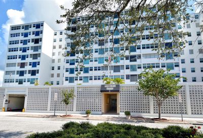 33 S Gulfstream Avenue Sarasota FL 34236