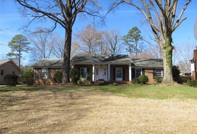 442 Lansdowne Road Charlotte NC 28270