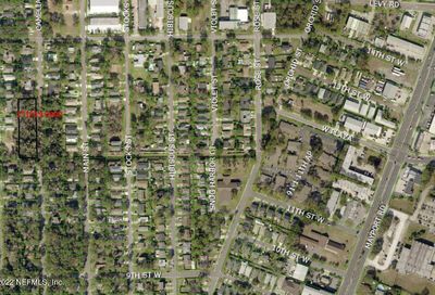 1320 Camelia St Atlantic Beach FL 32233
