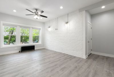 6043 N Winthrop Avenue Chicago IL 60660