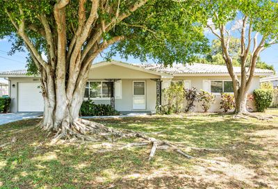8897 108th Lane N Seminole FL 33772