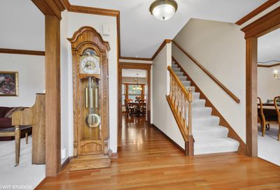 1918 Chatham Drive Wheaton IL 60187