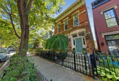 1902 N Dayton Street Chicago IL 60614