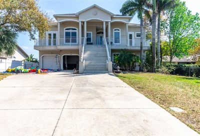 3208 Bluff Boulevard Holiday FL 34691