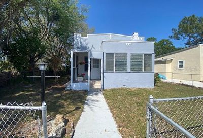 812 27th Avenue W Bradenton FL 34205