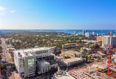1990 Main Street Sarasota FL 34236