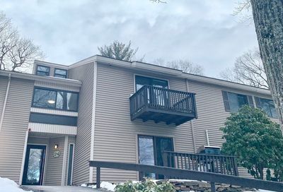 24 Thayer Pond Dr Oxford MA 01537