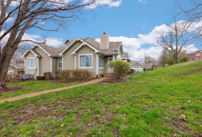 129 Cherry Hill Dr Hendersonville TN 37075