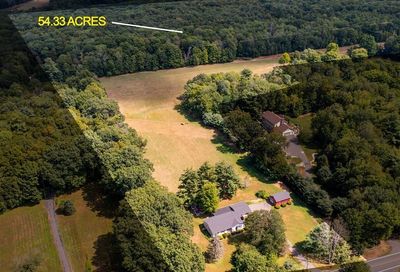 86 Southampton Rd Westhampton MA 01027