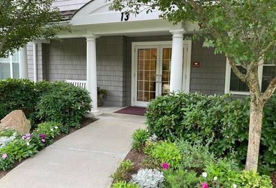 13 Morgan Dr Natick MA 01760