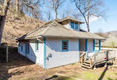 30 Morris Street Sylva NC 28879