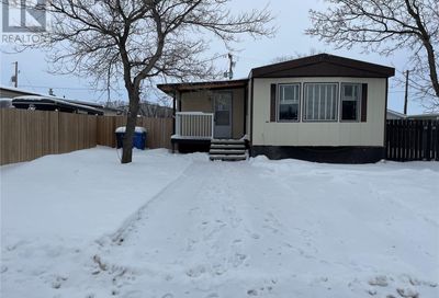 44 Eisenhower STREET Redvers SK S0C2H0