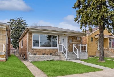 9130 S Marquette Avenue Chicago IL 60617