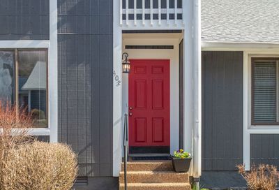 402 Sunvalley Nashville TN 37221