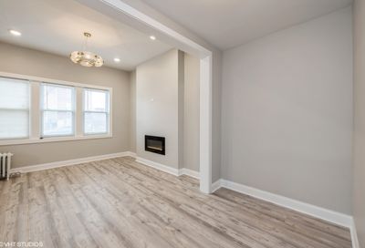 6436 S Saint Lawrence Avenue Chicago IL 60637