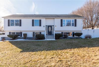 8 Rondack Road Middletown NY 10941