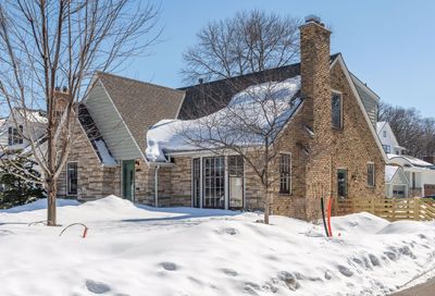 4221 W 42nd Street Edina MN 55416