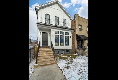 3110 N Leavitt Street Chicago IL 60618