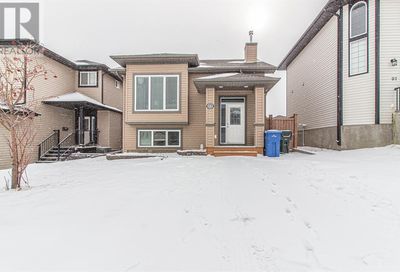 101 Ranchlands Way NE Medicine Hat AB T1C0E1