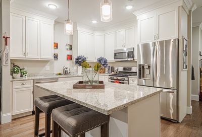 8 Island Ct Easton MA 02375