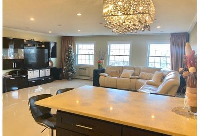 12-33 Estates Lane Bayside NY 11360