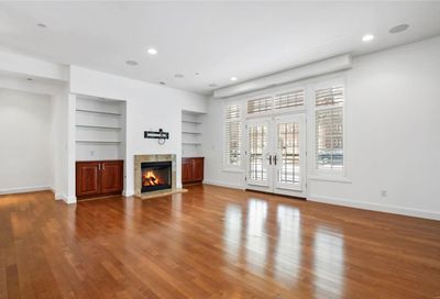 7518 Parkdale Avenue St Louis MO 63105