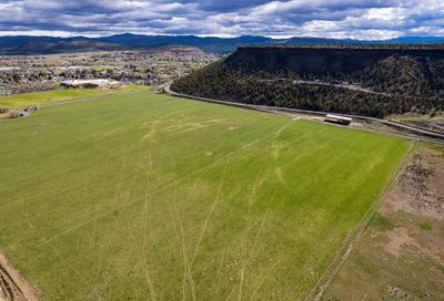 920 SE Carey Foster Road Prineville OR 97754