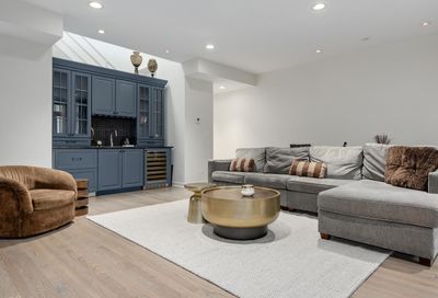 24 N May Street Chicago IL 60607