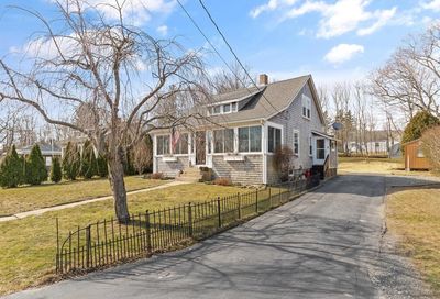 21 Hillside Avenue West Bridgewater MA 02379