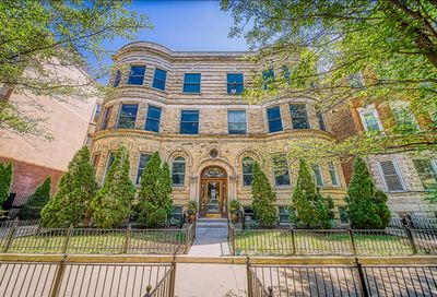 2845 N Burling Street Chicago IL 60657