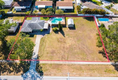 1744 N Old Coachman Road Clearwater FL 33765