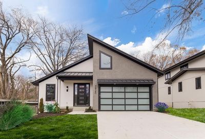 7425 Ash Street Prairie Village KS 66208