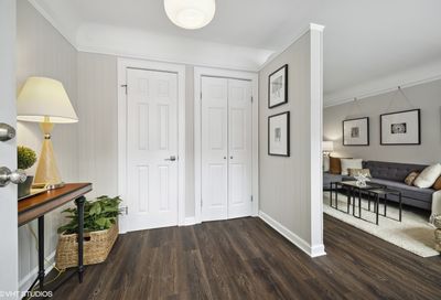 2116 W Shakespeare Avenue Chicago IL 60647