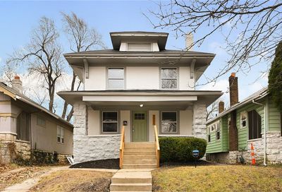 5527 Forest Avenue Kansas City MO 64110