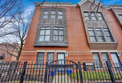 831 W 14th Place Chicago IL 60608