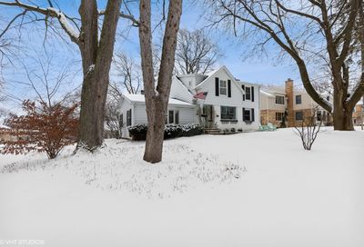 400 Buckingham Place Libertyville IL 60048