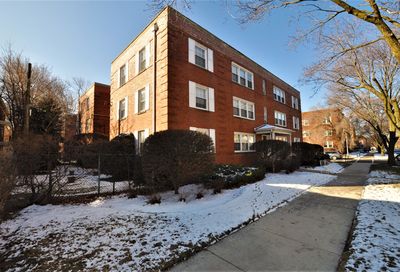 2073 W Farwell Avenue Chicago IL 60645