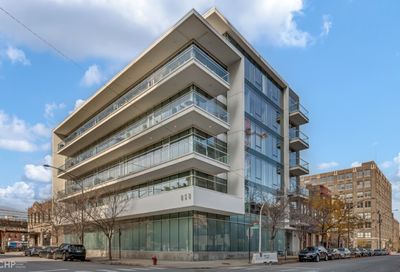858 N Franklin Street Chicago IL 60610