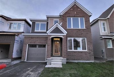 35 MONTOLOGY WAY Ottawa ON K2J6W5