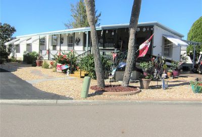 110 W Saint Annes Circle Apollo Beach FL 33572