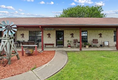 203 Cactus Street Giddings TX 78942