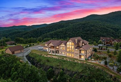 3035 Smoky Bluff Trl Sevierville TN 37862