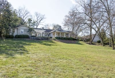5806 Hillsboro Pike Nashville TN 37215
