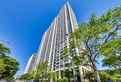 2800 N Lake Shore Drive Chicago IL 60657