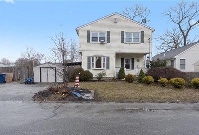 106 Pinegrove Avenue Warwick RI 02889