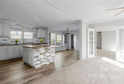64 Hennessee Street Clyde NC 28721