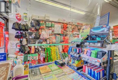 2177 QUEEN ST E Toronto ON M4E1E5
