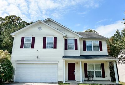 1022 Chalk Hill Lane Charlotte NC 28214